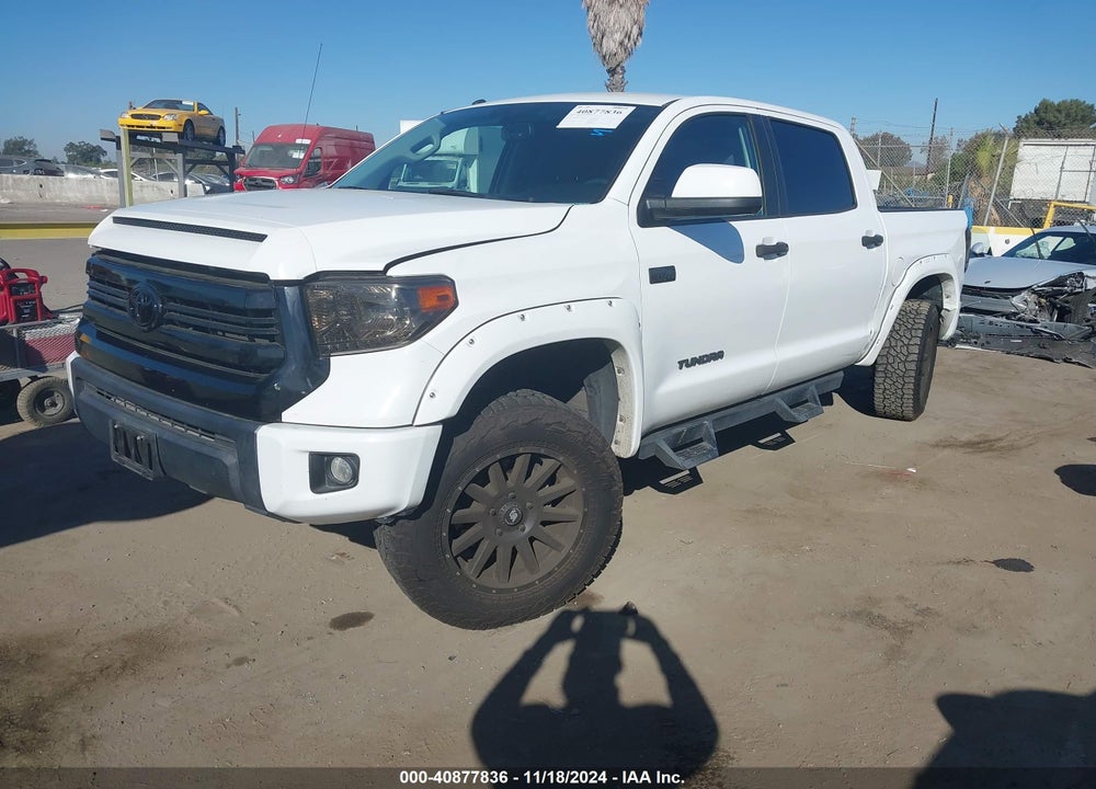 2017 TOYOTA TUNDRA SR5 5.7L V8 VIN: 5TFDY5F16HX621317