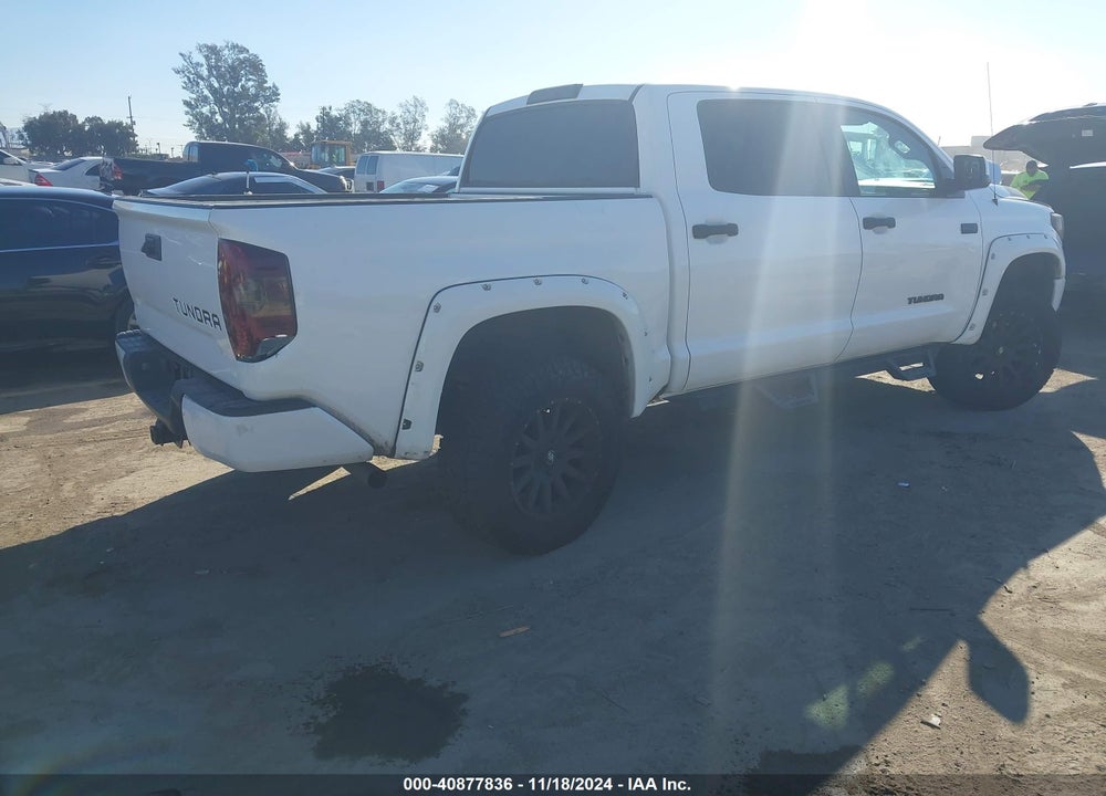 2017 TOYOTA TUNDRA SR5 5.7L V8 VIN: 5TFDY5F16HX621317