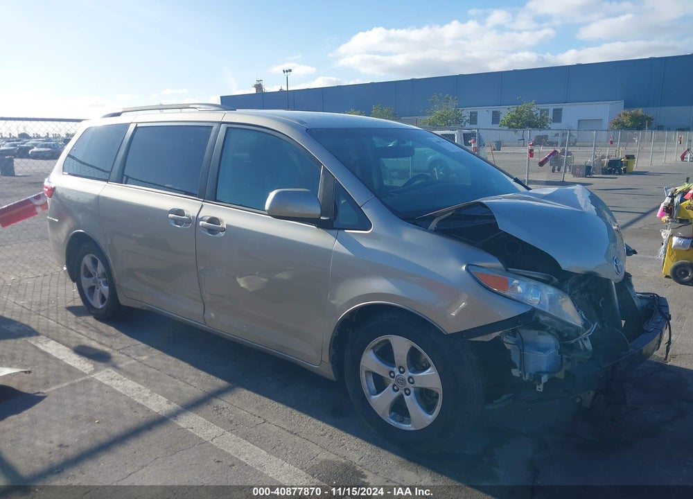 2016 TOYOTA SIENNA LE 8 PASSENGER VIN: 5TDKK3DC3GS760892