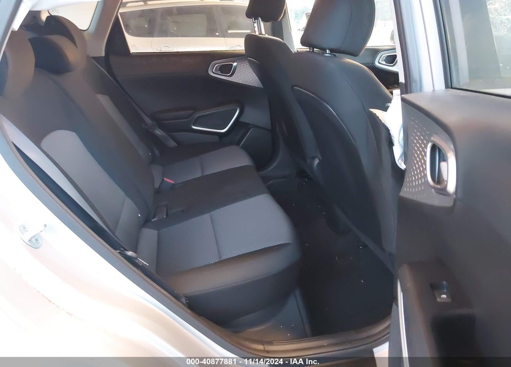 2020 KIA SOUL LX VIN: KNDJ23AU6L7052570