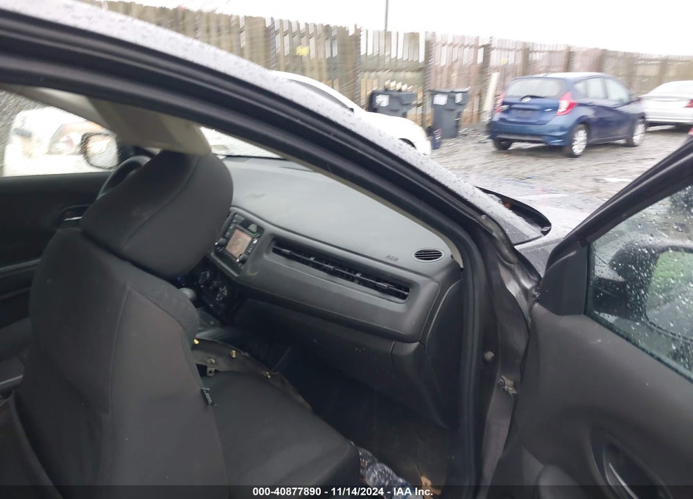 2016 HONDA HR-V LX VIN: 3CZRU6H38GM759672