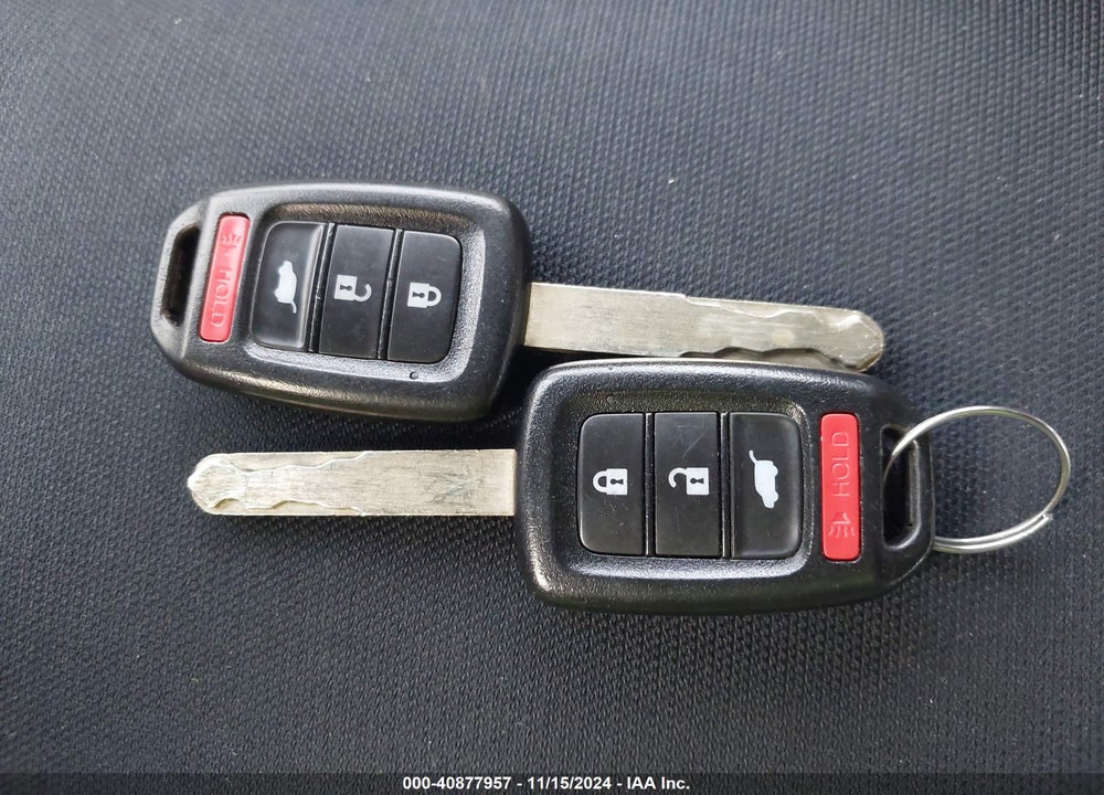 2015 HONDA CR-V LX VIN: 2HKRM4H31FH695392