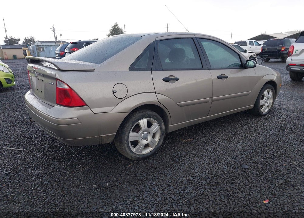 2005 FORD FOCUS ZX4 VIN: 1FAFP34N95W216386