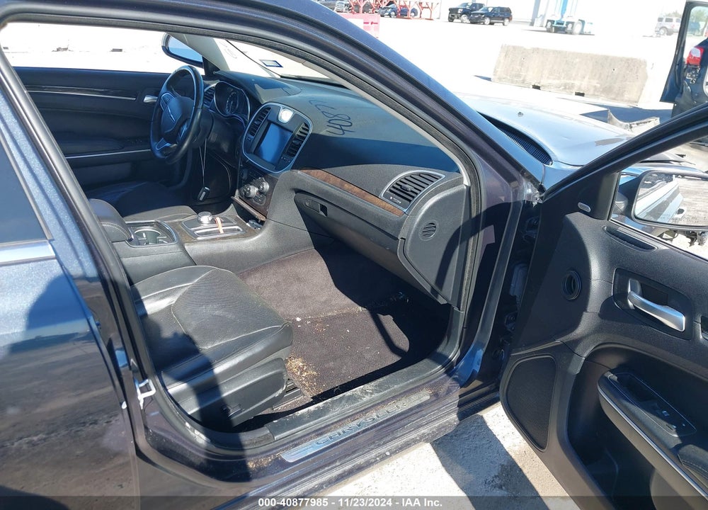 2019 CHRYSLER 300 VIN: 2C3CCAEG3KH528070