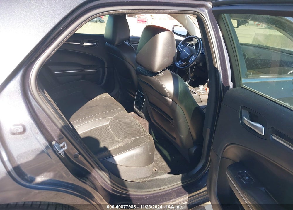 2019 CHRYSLER 300 VIN: 2C3CCAEG3KH528070