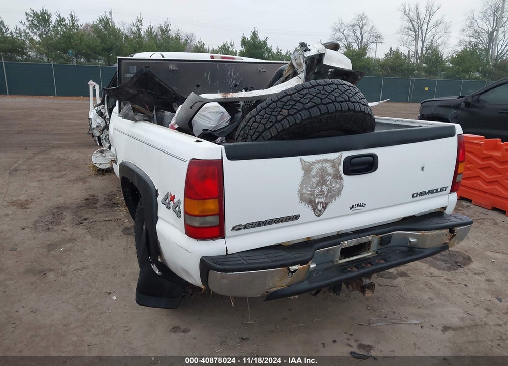 2001 CHEVROLET SILVERADO 1500 LS VIN: 1GCEK19T81E150543