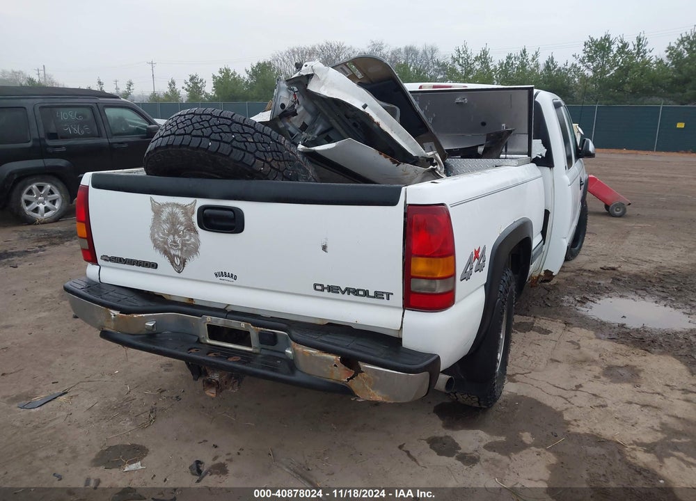 2001 CHEVROLET SILVERADO 1500 LS VIN: 1GCEK19T81E150543