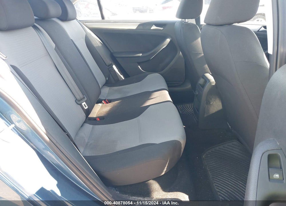 2017 VOLKSWAGEN JETTA 1.4T S VIN: 3VW2B7AJ7HM394931