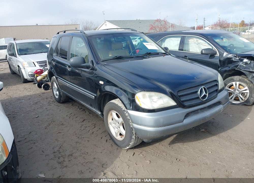 1998 MERCEDES-BENZ ML 320 CLASSIC VIN: 4JGAB54E6WA033696