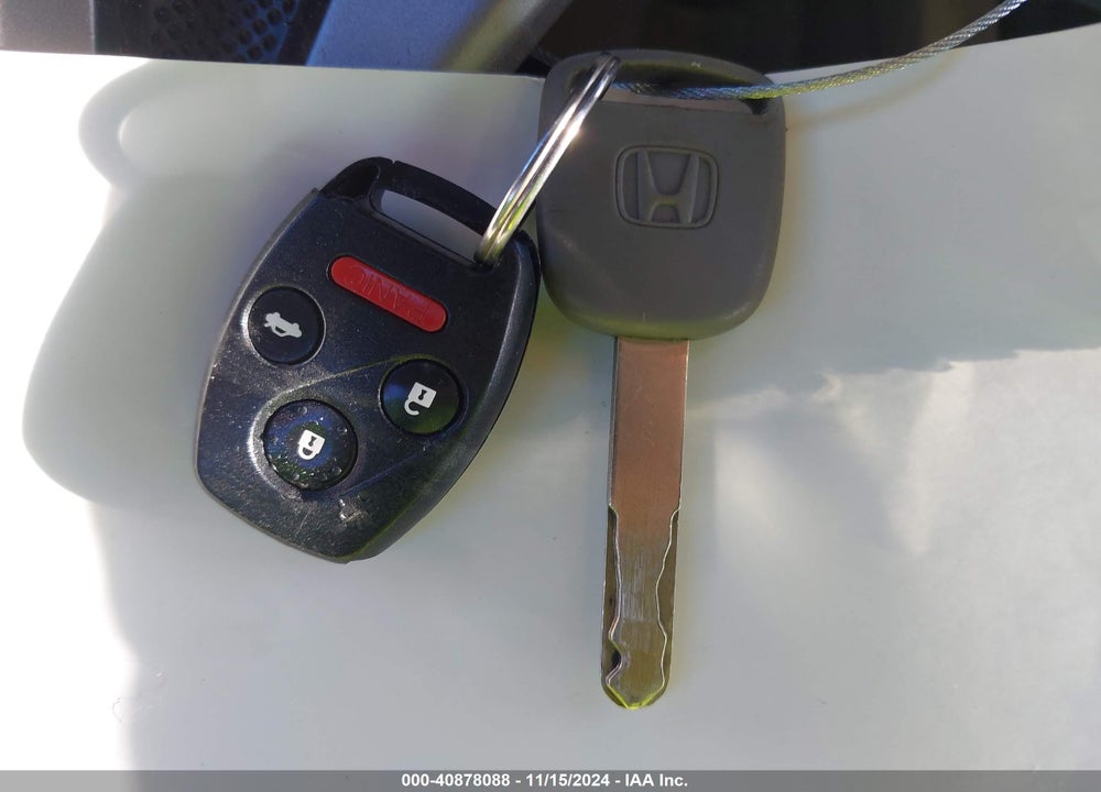 2010 HONDA CIVIC LX VIN: 2HGFA1F53AH583095