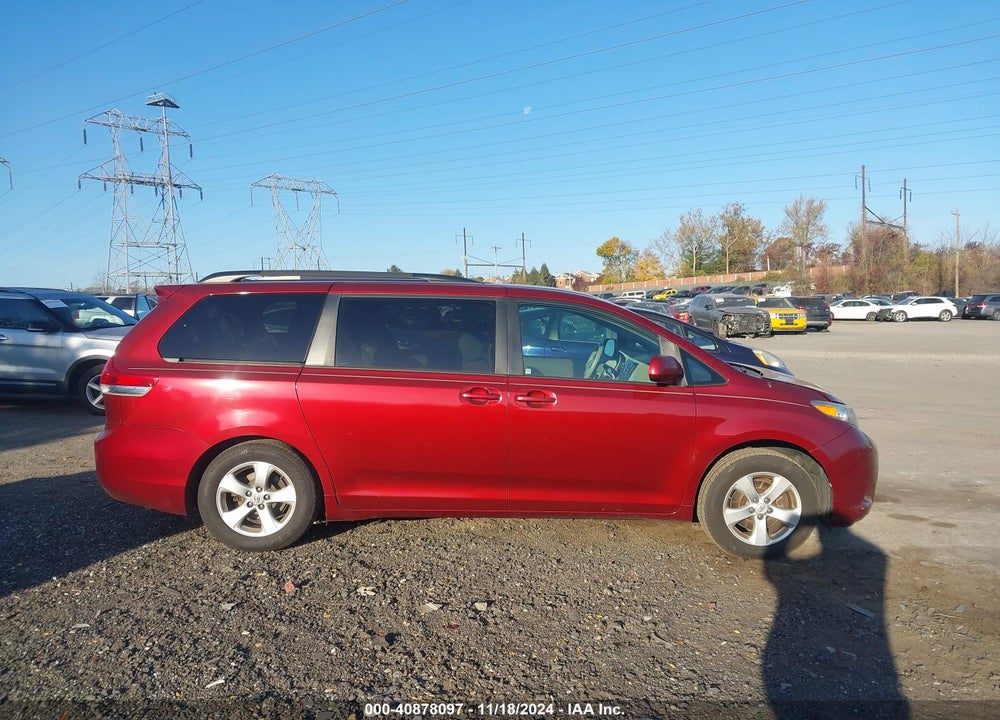 2011 TOYOTA SIENNA LE V6 VIN: 5TDKK3DC3BS113787