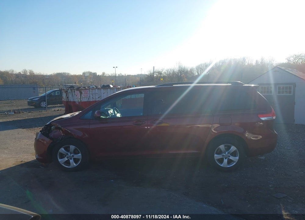 2011 TOYOTA SIENNA LE V6 VIN: 5TDKK3DC3BS113787