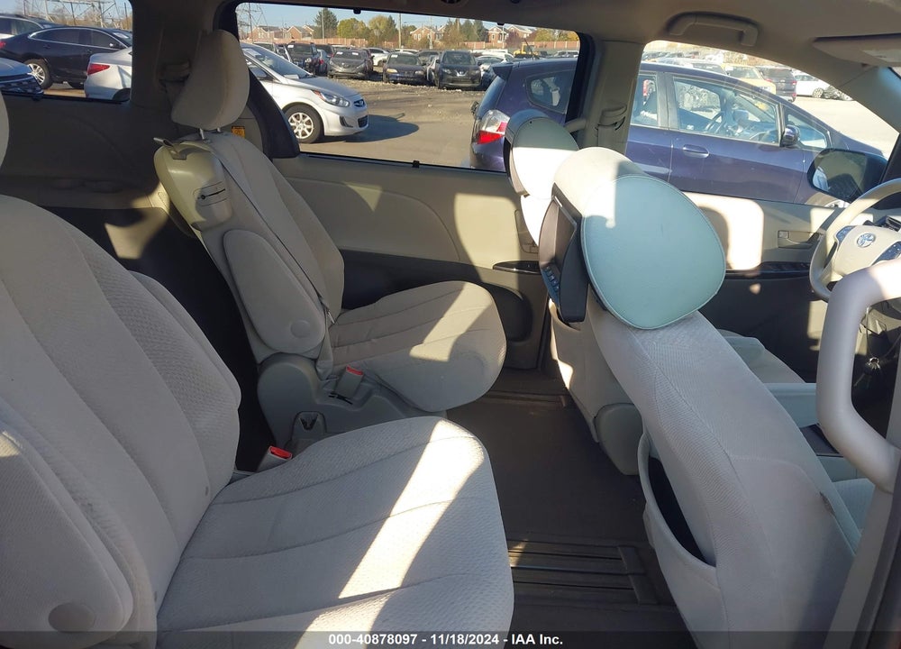 2011 TOYOTA SIENNA LE V6 VIN: 5TDKK3DC3BS113787