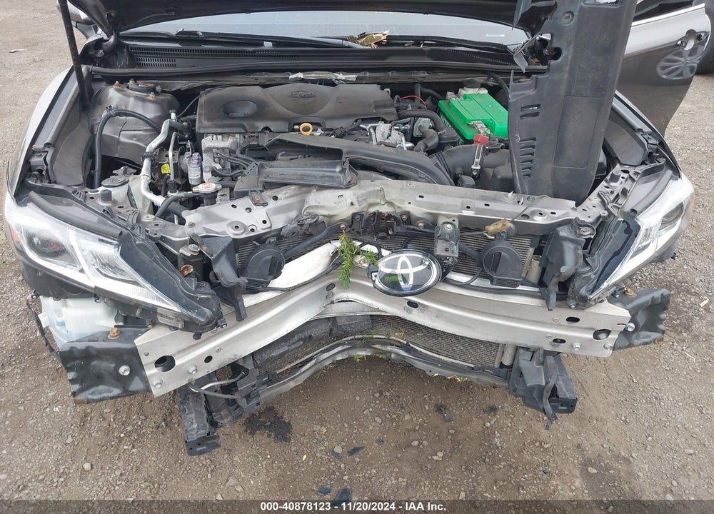 2018 TOYOTA CAMRY VIN: 4T1B11HK9JU564480