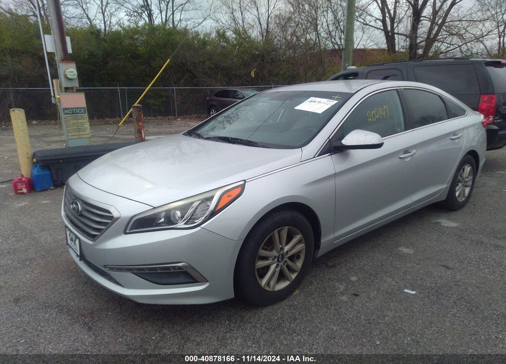 2015 HYUNDAI SONATA SE VIN: 5NPE24AFXFH144810