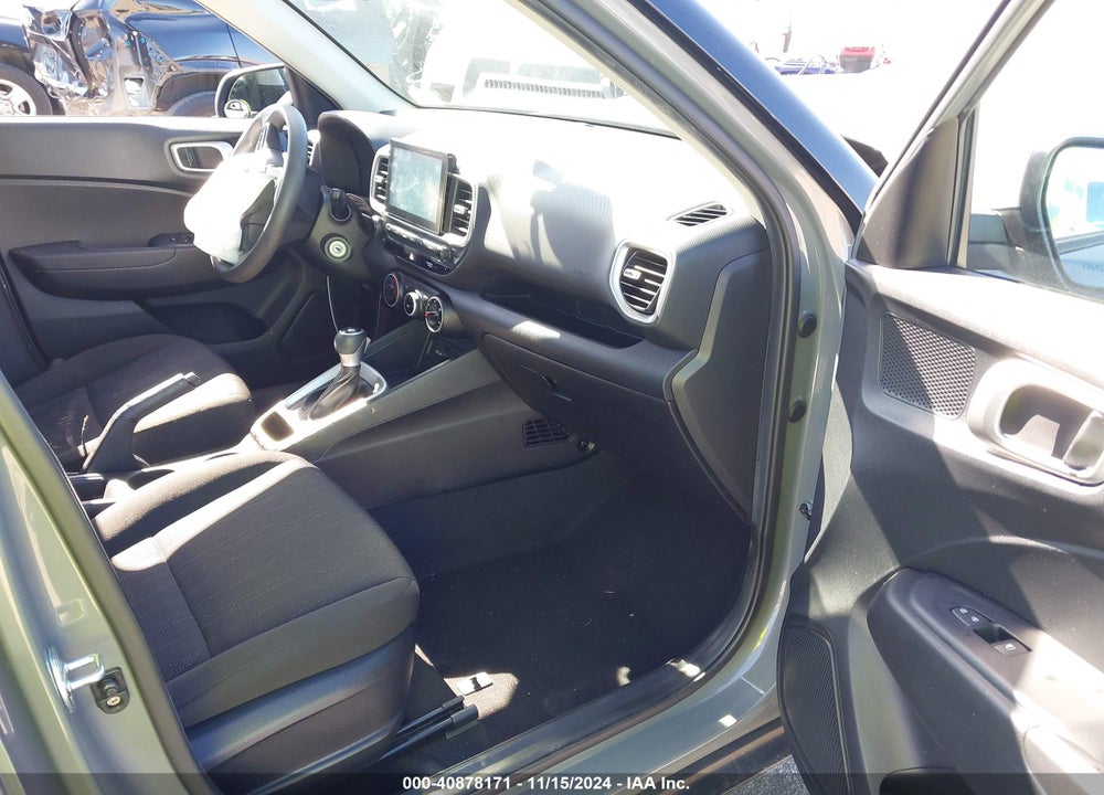 2021 HYUNDAI VENUE SE VIN: KMHRB8A31MU103494