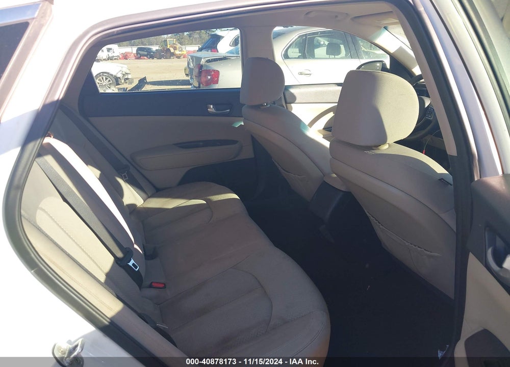 2017 KIA OPTIMA VIN: KNAGT4L37H5153201