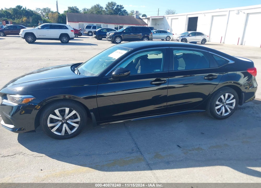 2022 HONDA CIVIC LX VIN: 2HGFE2F27NH520135