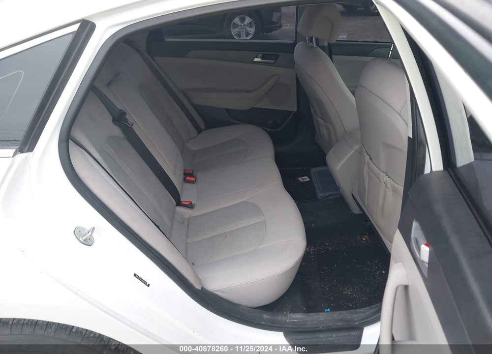 2017 HYUNDAI SONATA VIN: 5NPE24AFXHH517413
