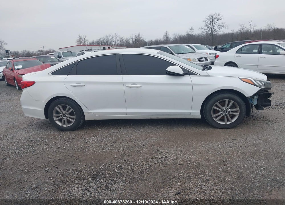 2017 HYUNDAI SONATA VIN: 5NPE24AFXHH517413