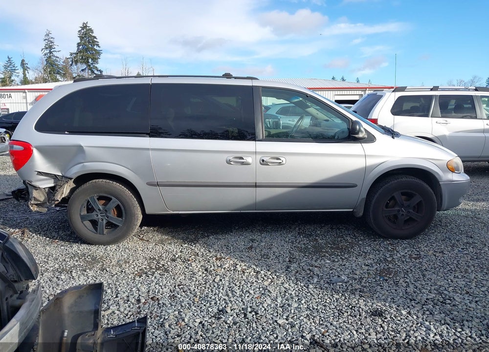 2002 DODGE GRAND CARAVAN SPORT VIN: 2B4GP44RX2R702861