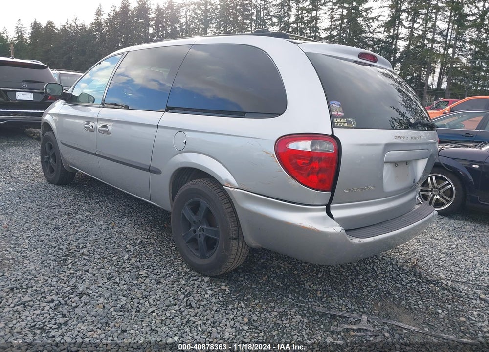 2002 DODGE GRAND CARAVAN SPORT VIN: 2B4GP44RX2R702861