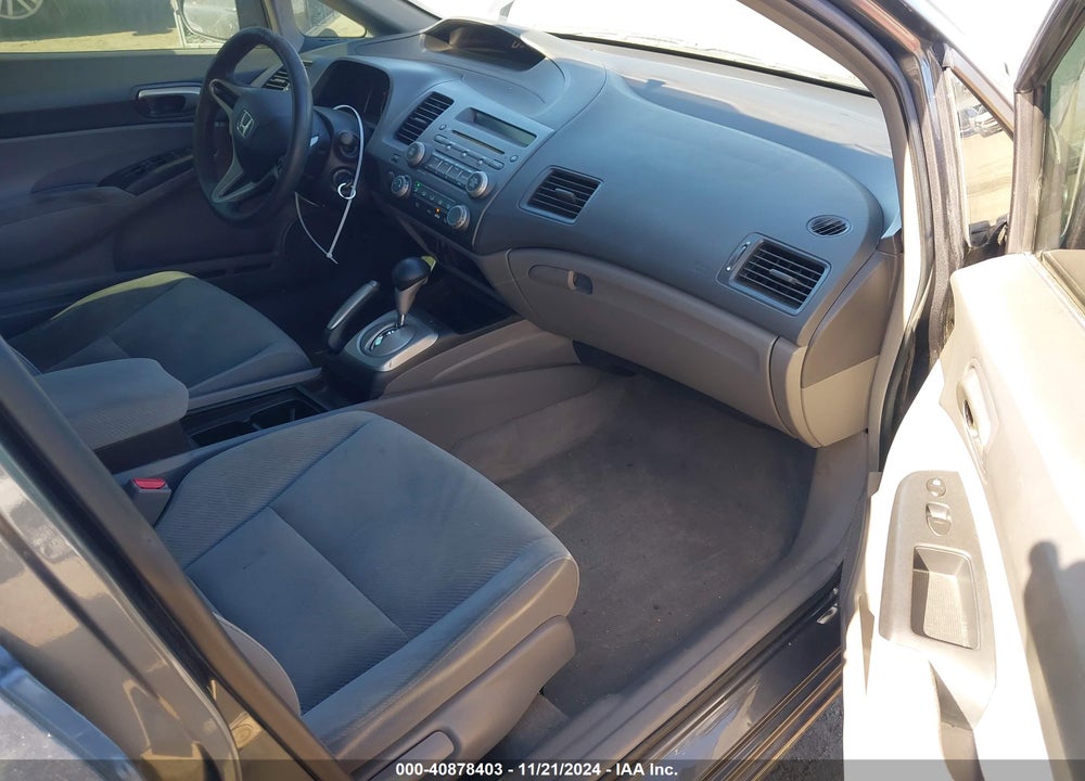 2010 HONDA CIVIC LX VIN: 19XFA1F5XAE053698