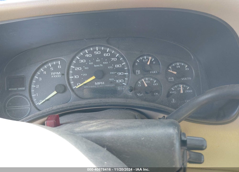 2001 CHEVROLET TAHOE VIN: 1GNEC13T81J152202