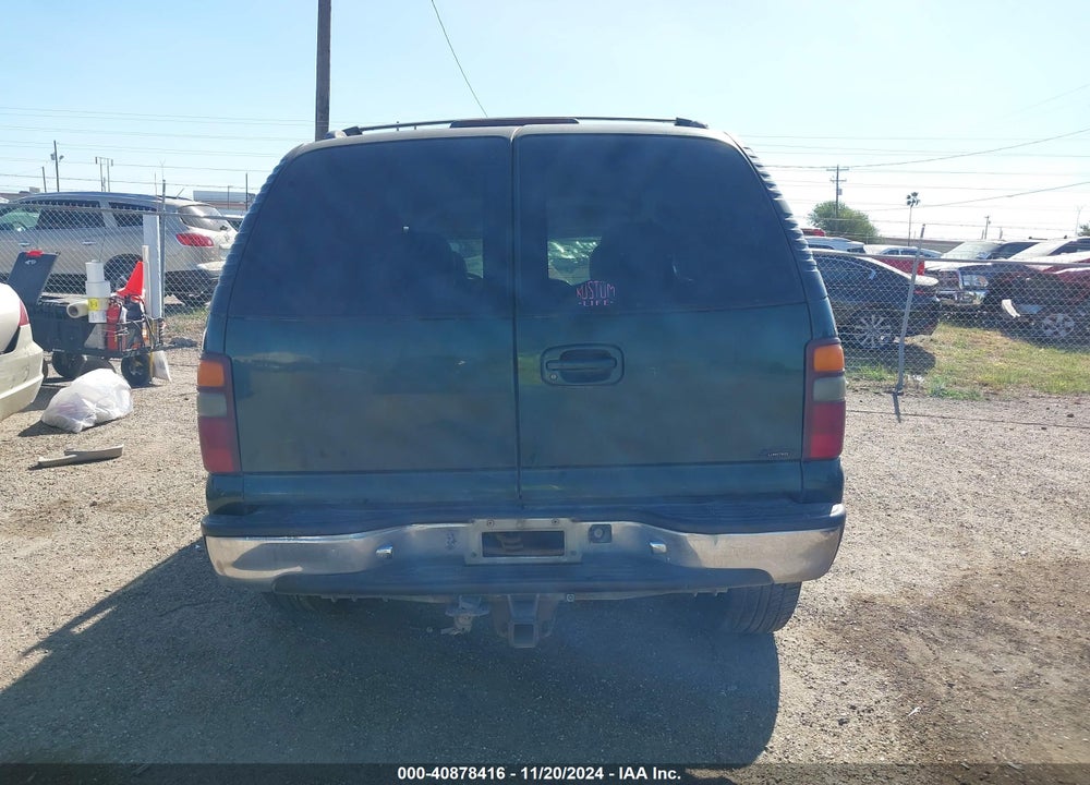 2001 CHEVROLET TAHOE VIN: 1GNEC13T81J152202