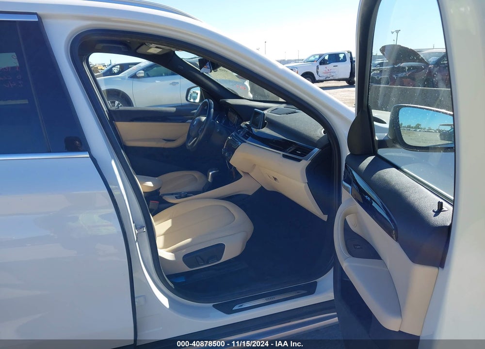 2017 BMW X1 SDRIVE28I VIN: WBXHU7C36H5H38038