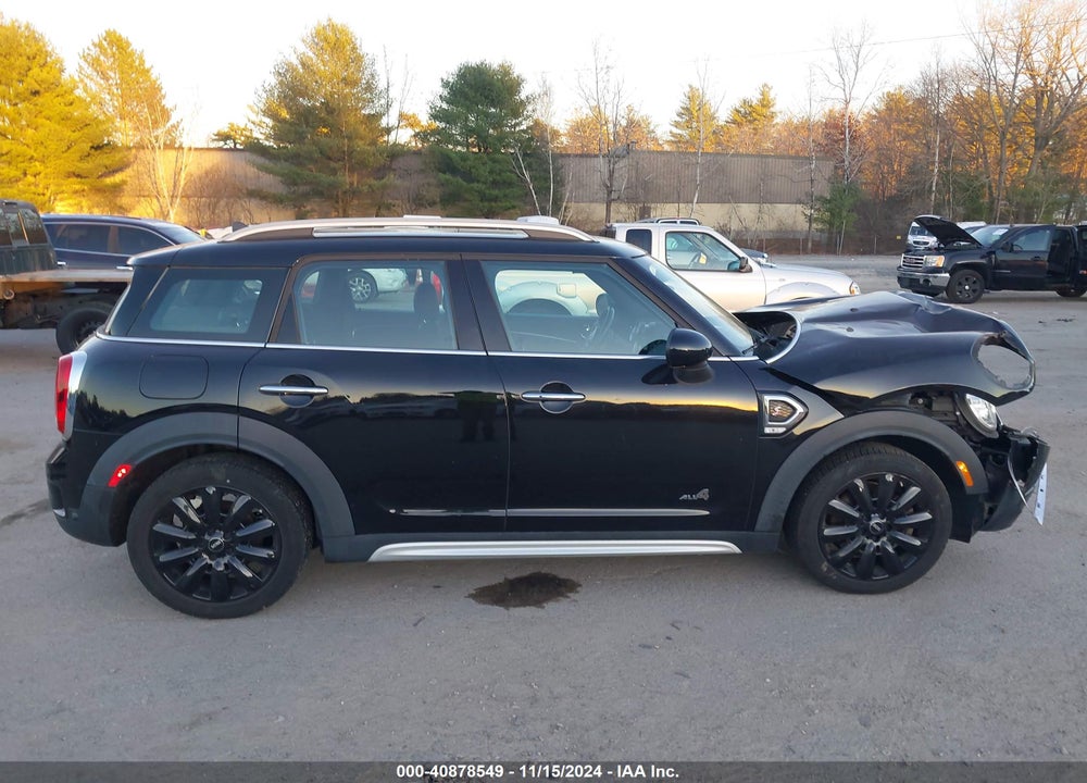 2018 MINI COUNTRYMAN COOPER S VIN: WMZYT5C33J3E19010