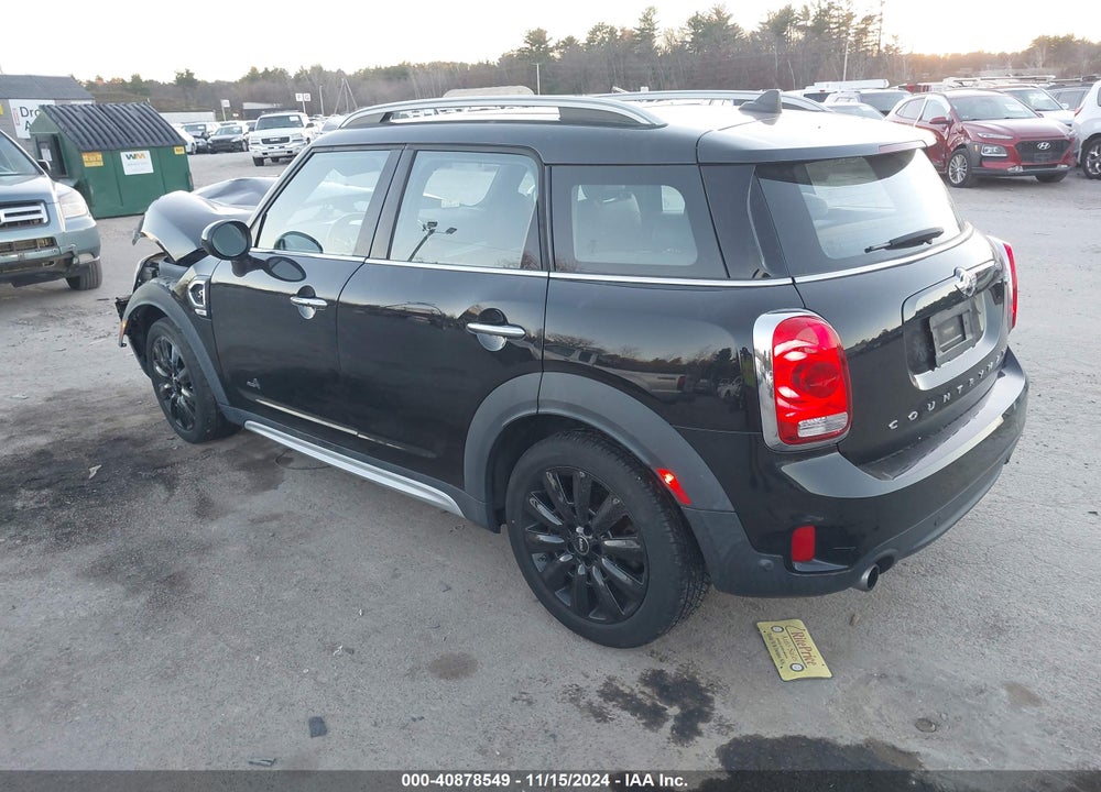 2018 MINI COUNTRYMAN COOPER S VIN: WMZYT5C33J3E19010