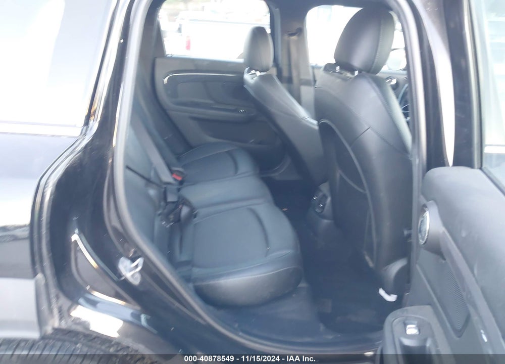 2018 MINI COUNTRYMAN COOPER S VIN: WMZYT5C33J3E19010
