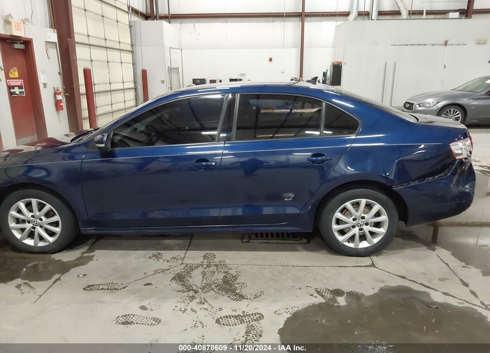 2011 VOLKSWAGEN JETTA 2.5L SE VIN: 3VWDZ7AJ6BM318354
