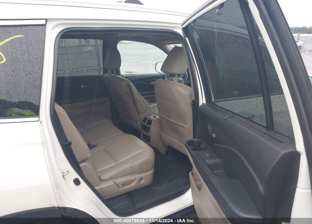 2018 HONDA PILOT TOURING VIN: 5FNYF6H92JB034497