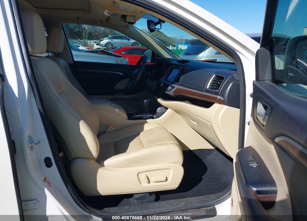 2014 TOYOTA HIGHLANDER LIMITED V6 VIN: 5TDYKRFH0ES034684