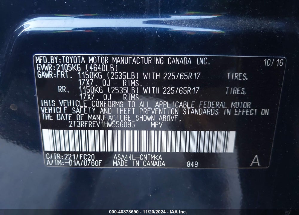 2017 TOYOTA RAV4 XLE VIN: 2T3RFREV1HW556095