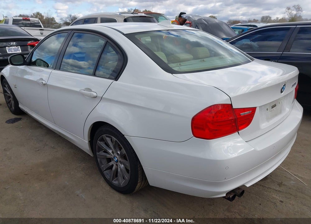 2011 BMW 328I XDRIVE VIN: WBAPK5C5XBA661543