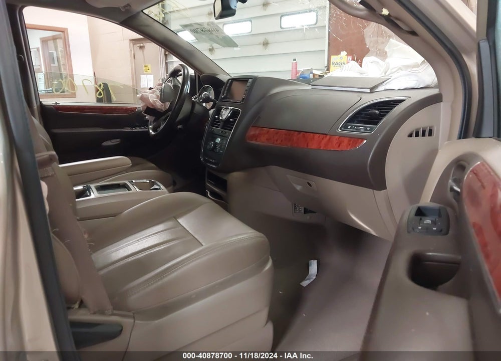2015 CHRYSLER TOWN & COUNTRY TOURING VIN: 2C4RC1BG8FR602089