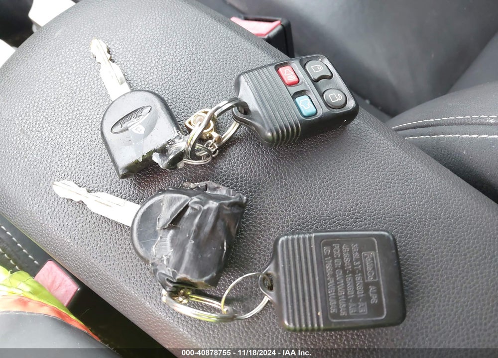 2010 FORD FOCUS SES VIN: 1FAHP3GN7AW159653