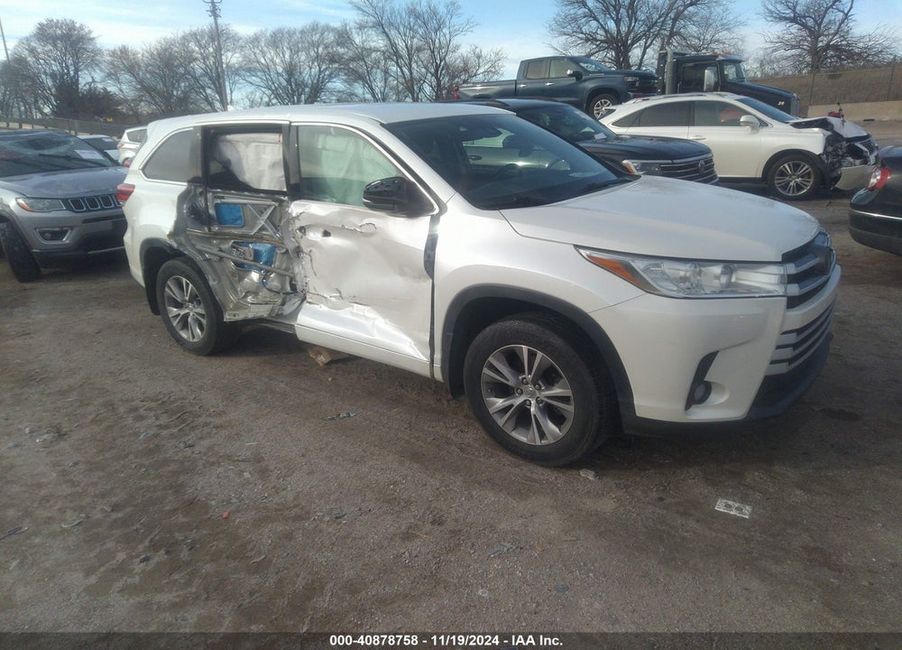 2017 TOYOTA HIGHLANDER LE PLUS VIN: 5TDBZRFH1HS359107