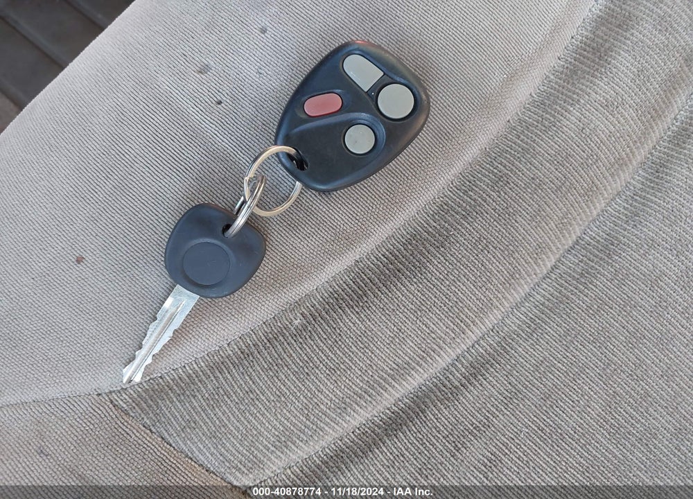 2004 SATURN ION 3 VIN: 1G8AL52F94Z130297