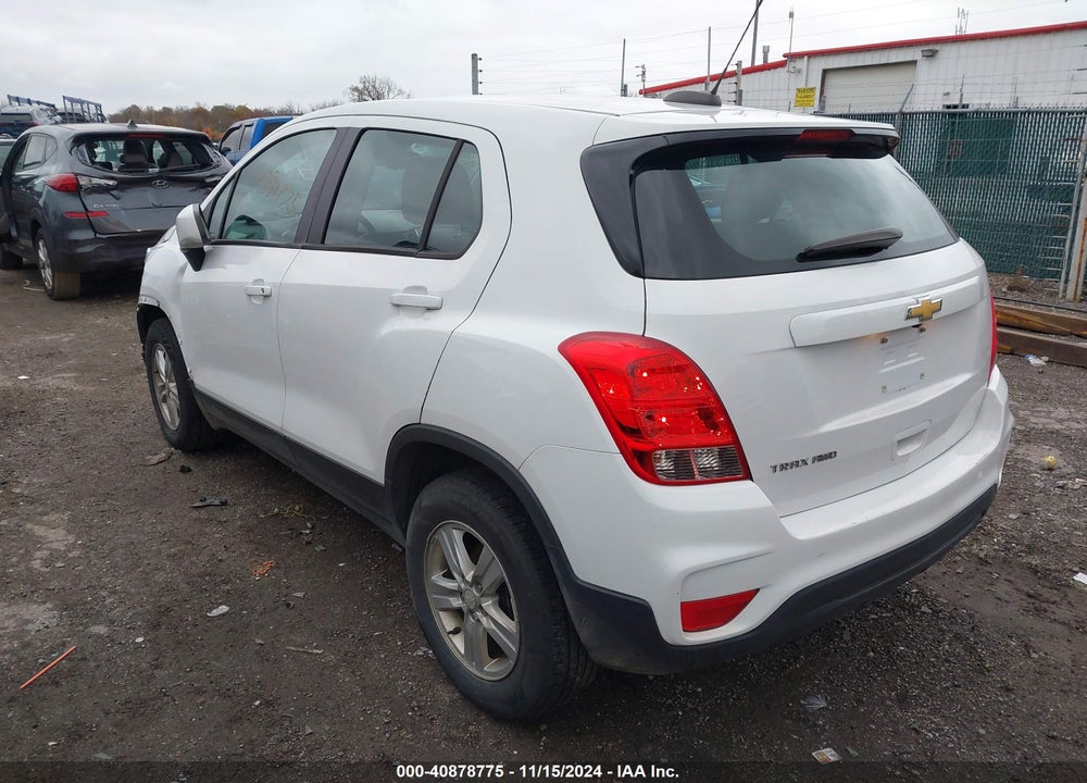 2017 CHEVROLET TRAX LS VIN: 3GNCJNSB2HL284159