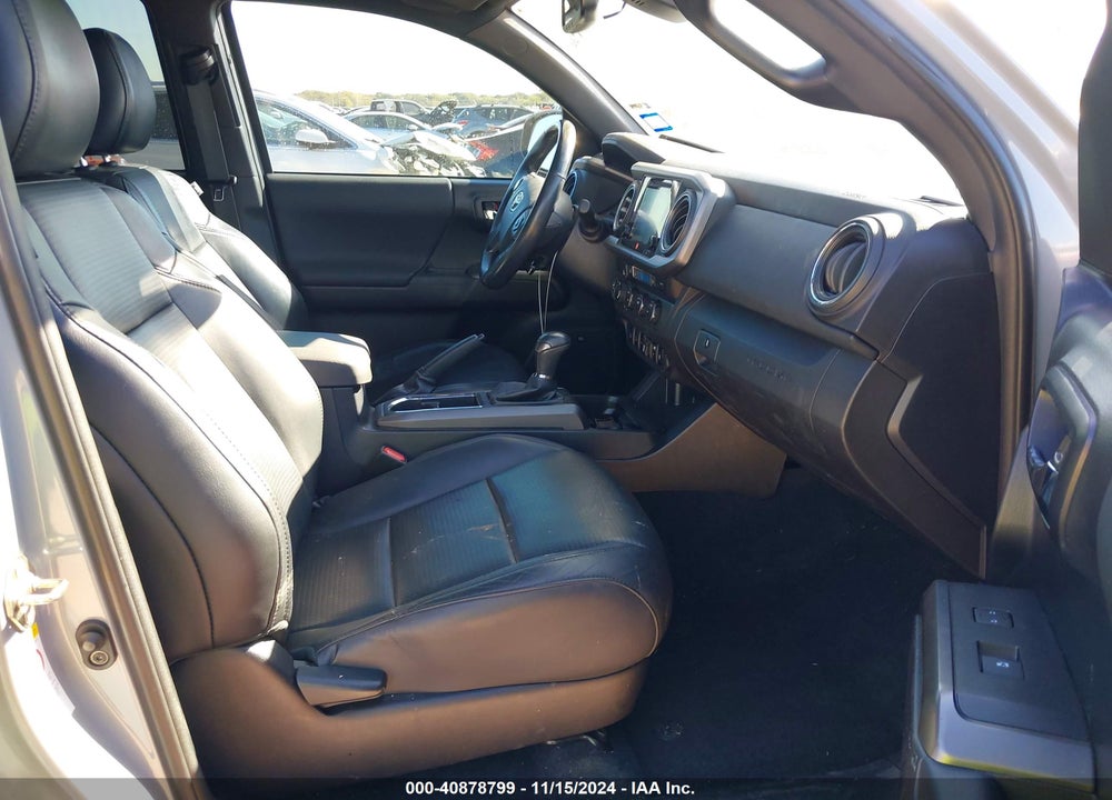 2019 TOYOTA TACOMA VIN: 3TMCZ5AN5KM236556