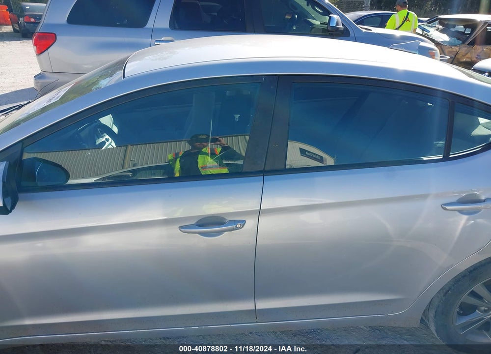 2018 HYUNDAI ELANTRA SEL VIN: KMHD84LF9JU628114