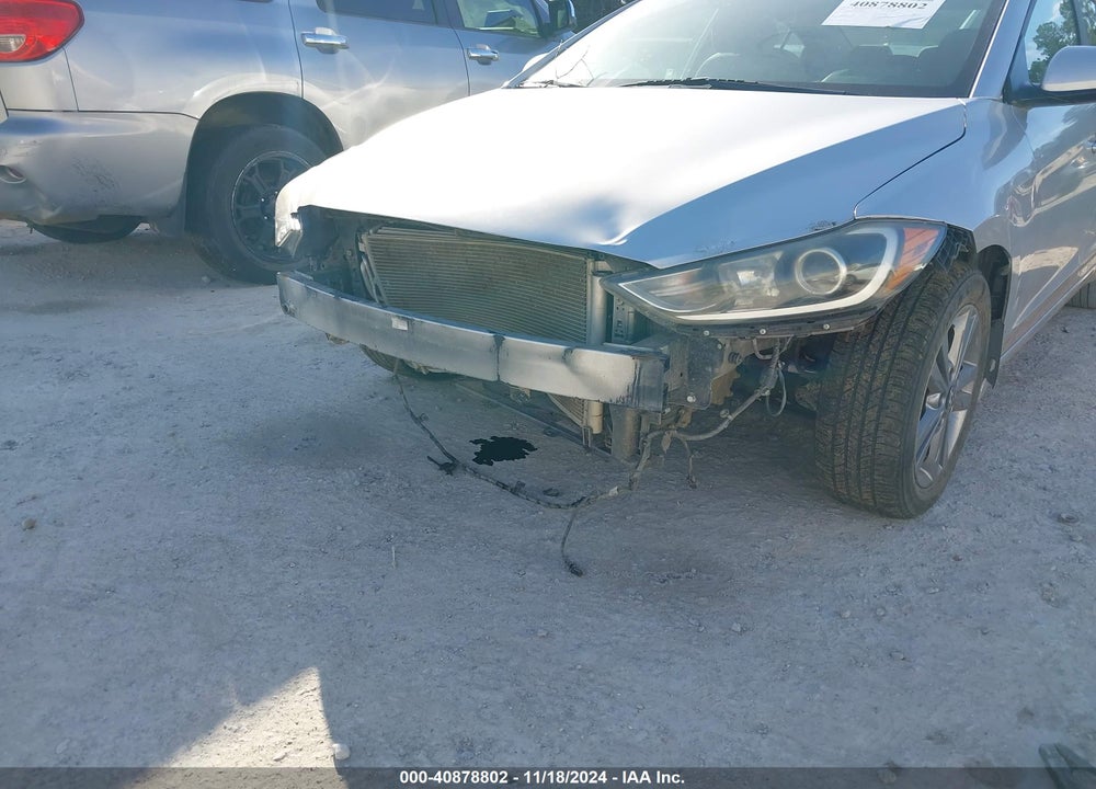 2018 HYUNDAI ELANTRA SEL VIN: KMHD84LF9JU628114