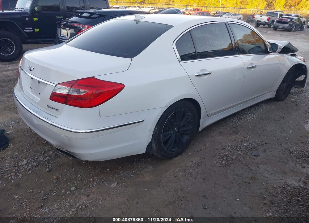 2013 HYUNDAI GENESIS 3.8 VIN: KMHGC4DD0DU232831