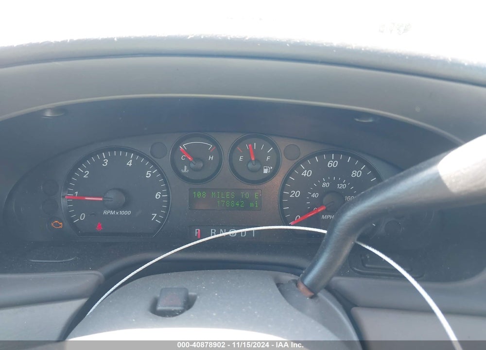 2006 FORD TAURUS SE VIN: 1FAHP53256A259424