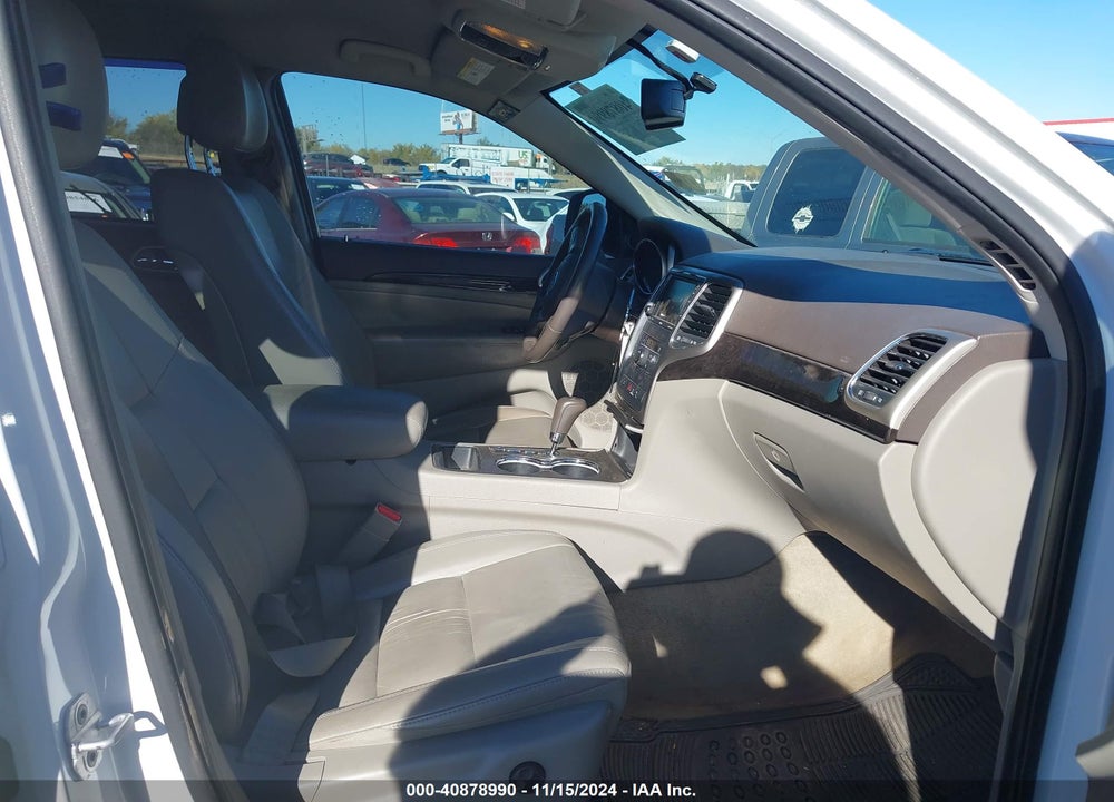 2013 JEEP GRAND CHEROKEE VIN: 1C4RJEAT6DC547336