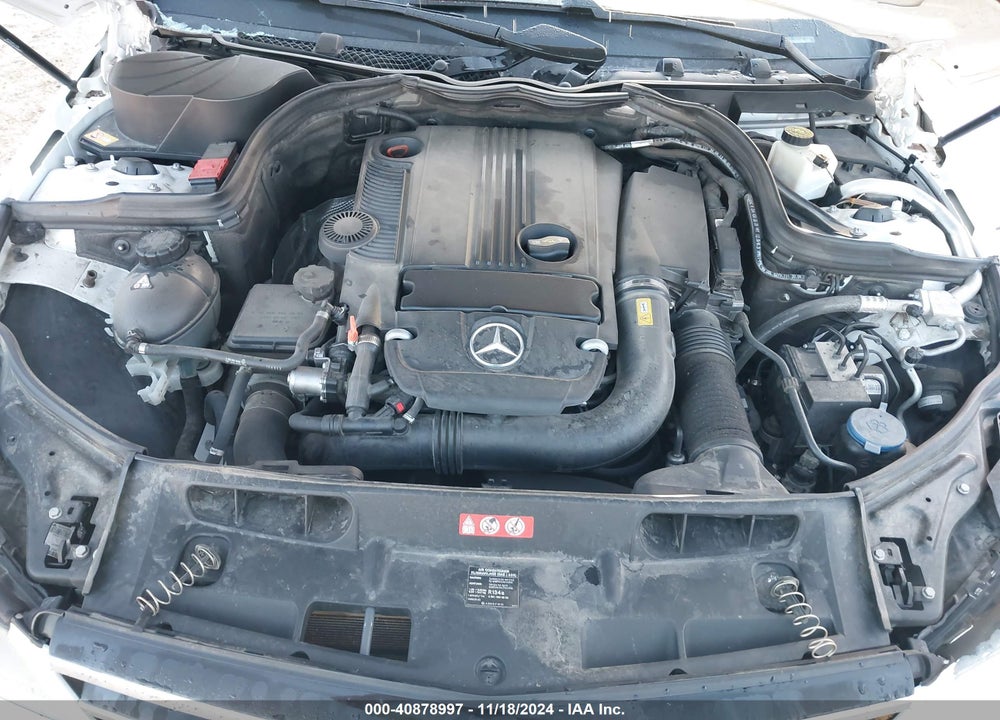 2014 MERCEDES-BENZ C 250 LUXURY/SPORT VIN: WDDGF4HB7ER309838